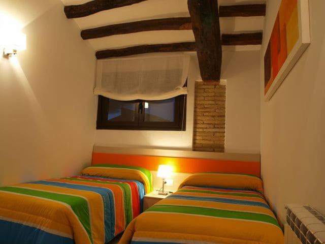 Apartamentos Berdiel Casbas de Huesca Exterior foto